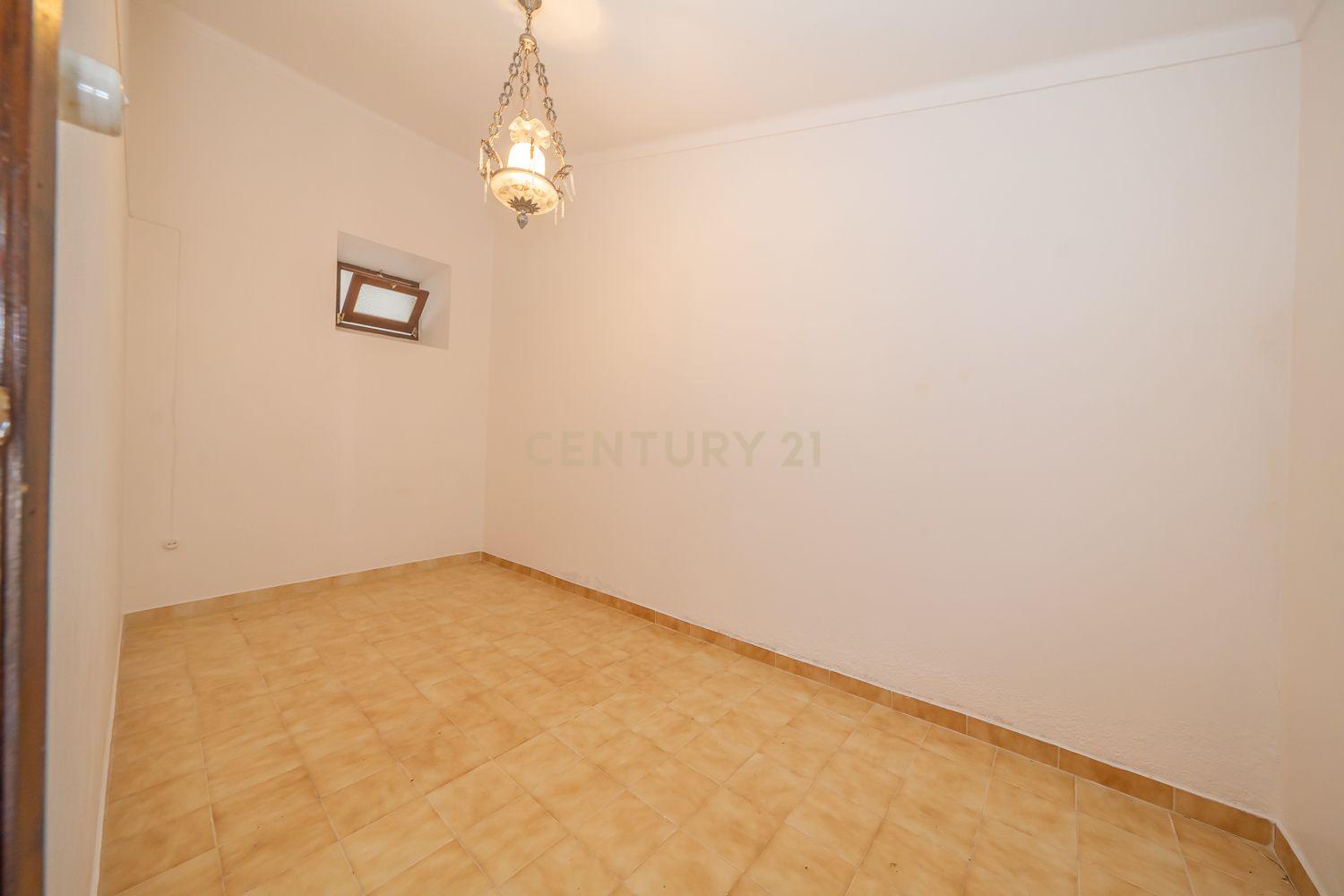 Fotografia 11 de Moradia T2 para Remodelação em Vale de Açor de Cima – Mértola