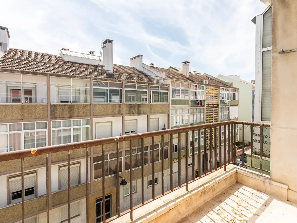 Apartamento T2 em Avenidas Novas, Lisboa - Image 17
