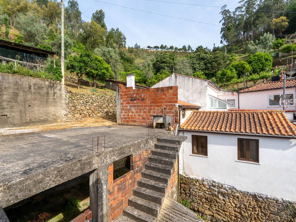 Moradia para reconstrução - Semide - Image 22