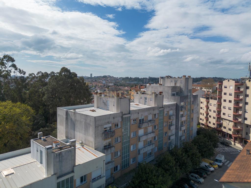 Apartamento T2 Novo com lugar de Estacionamento em Rio Tinto - Image 21