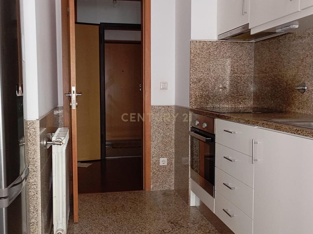 T2 no Empreendimento da Quinta da Seara - Image 3