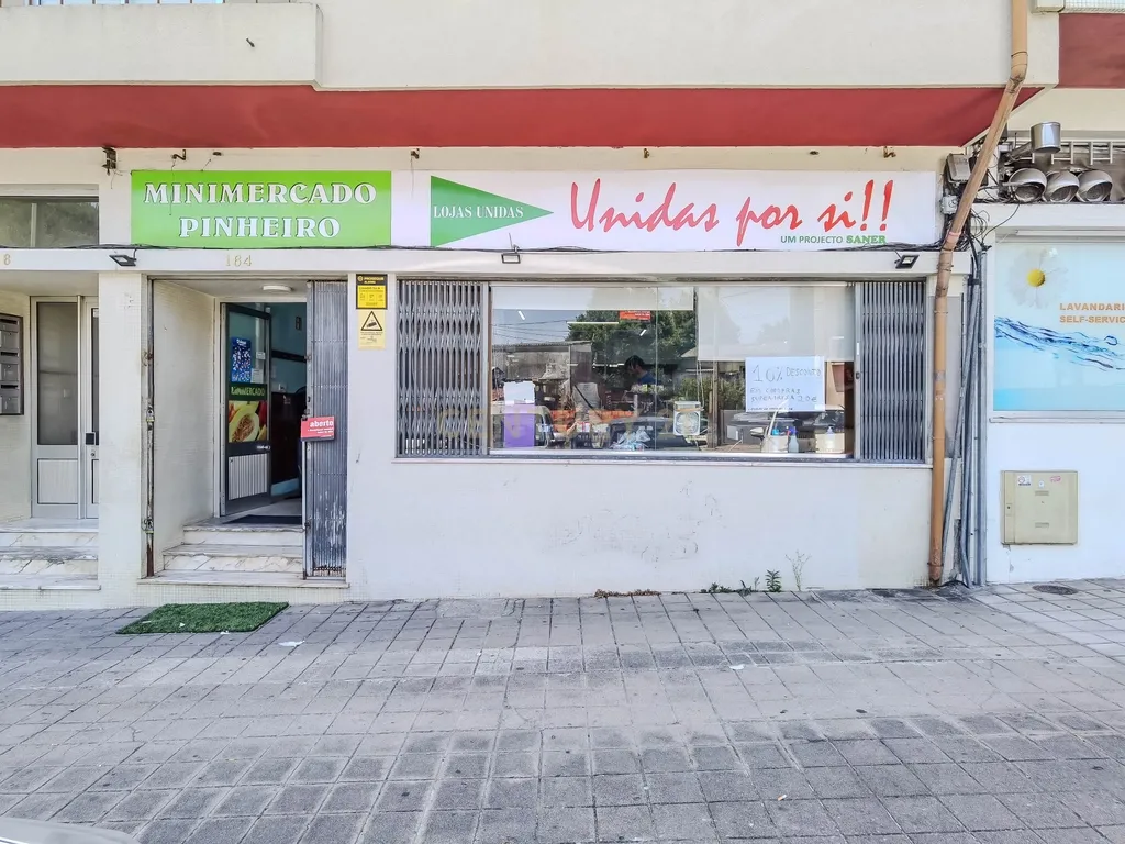 TRESPASSE de Estabelecimento Comercial (Mercearia) em Valbom, Gondomar - Excelente Oportunidade de Negócio! - Image 3