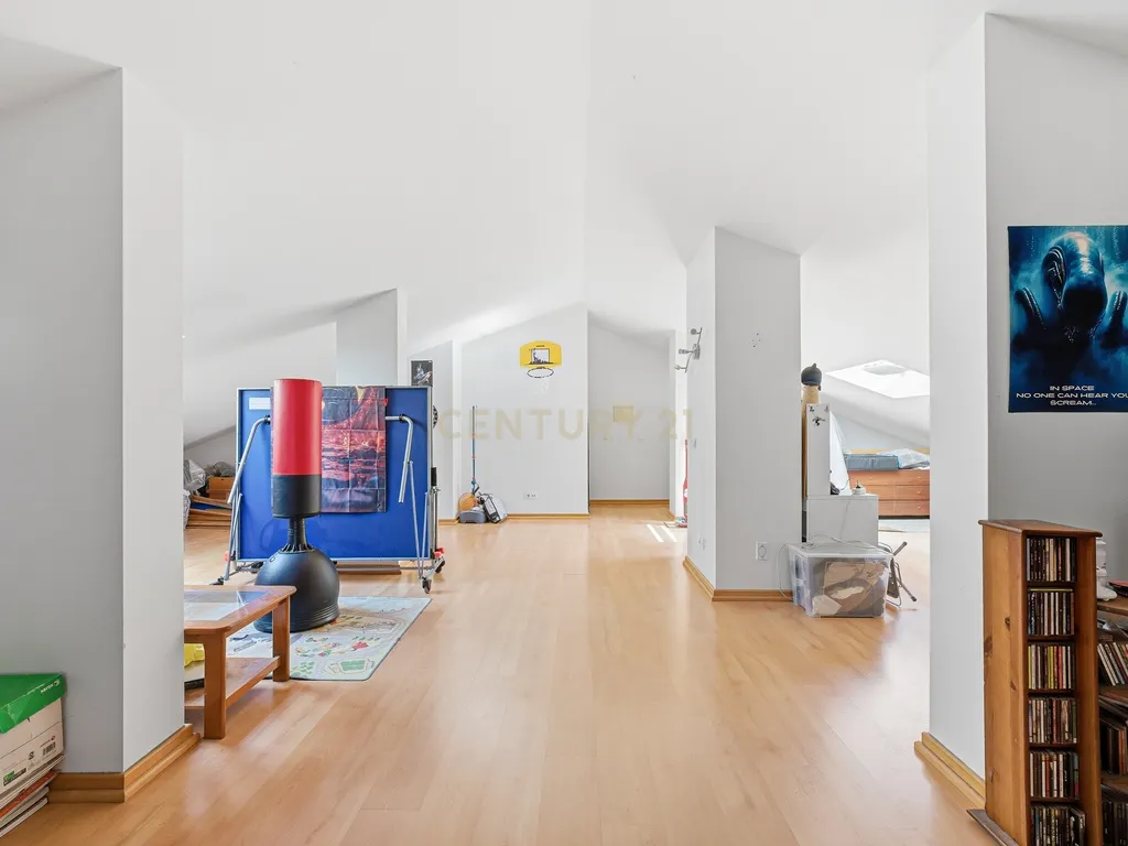 Apartamento T3 Duplex Samouco | Box para 2 Viaturas | Elevador - Image 4