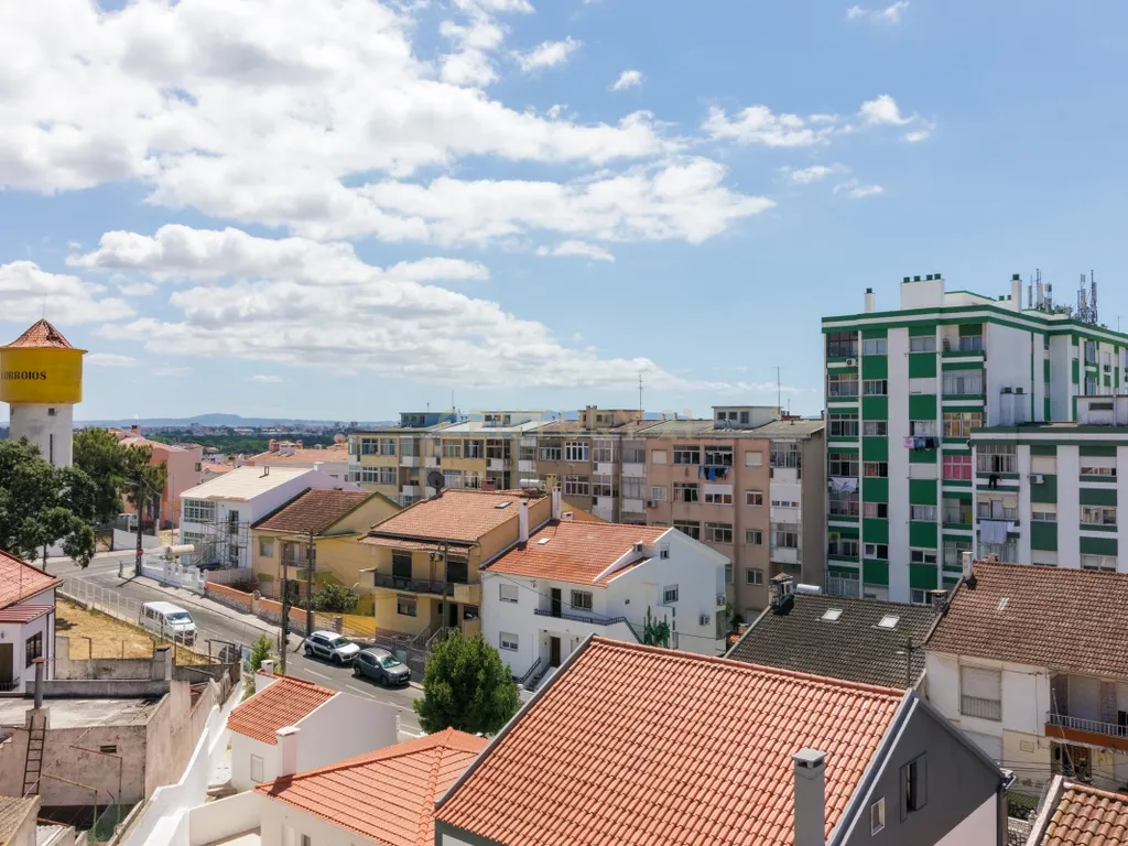 Apartamento T3 em Corroios com Varanda - Image 21