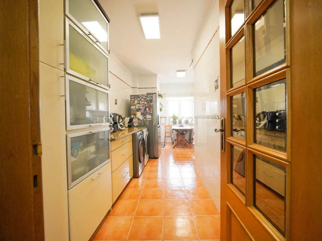APARTAMENTO T3 | 127M² | ESTACIONAMENTO | TOMAR - Image 9