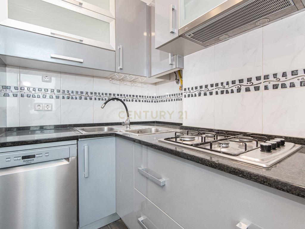 Apartamento T2 de Charme com vista rio e estacionamento em São Vicente, Lisboa  - Image 10