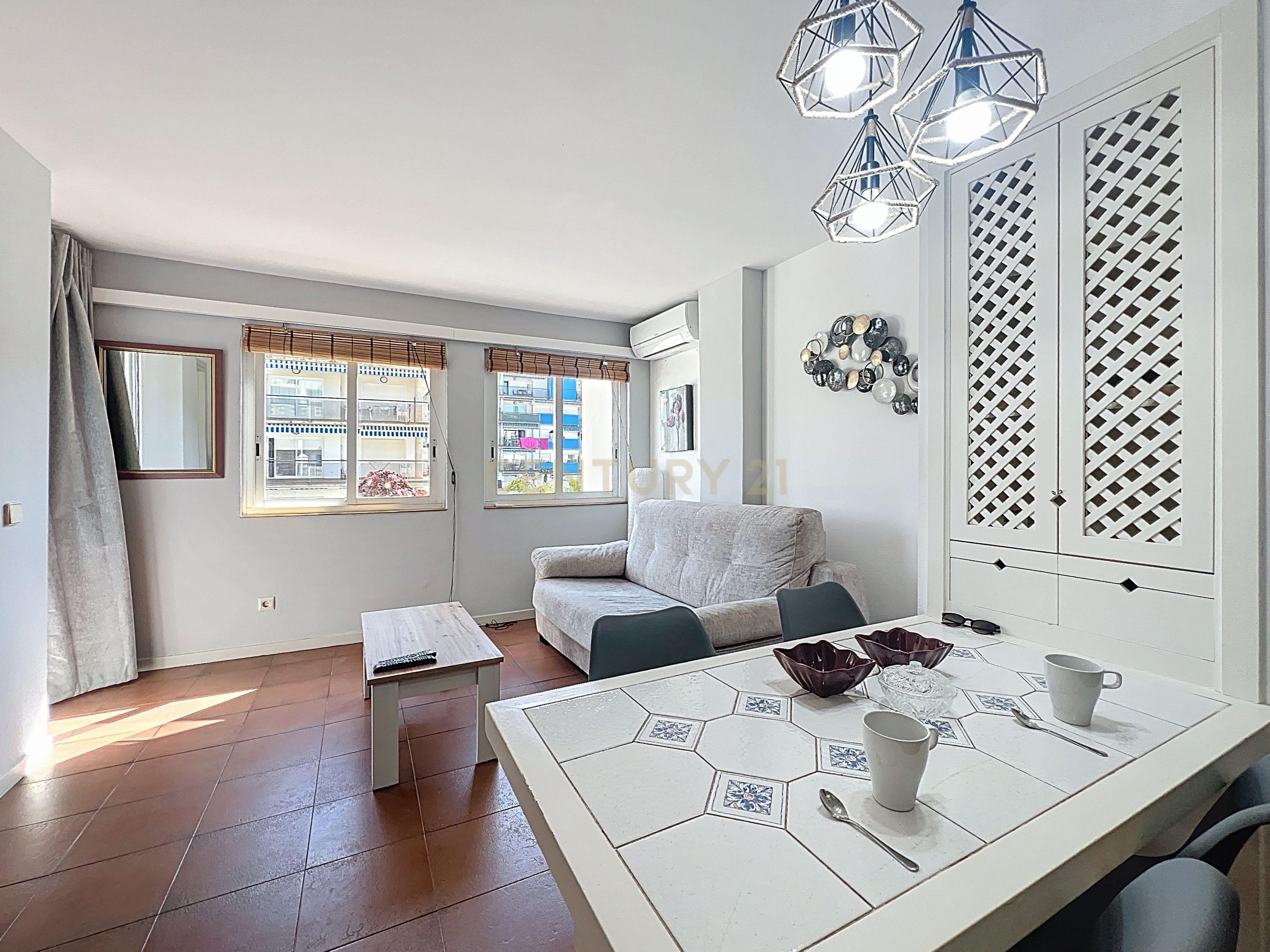 À venda – Apartamento com licença turística em Santa Margarita – Residência Royal Marine I - Image 9