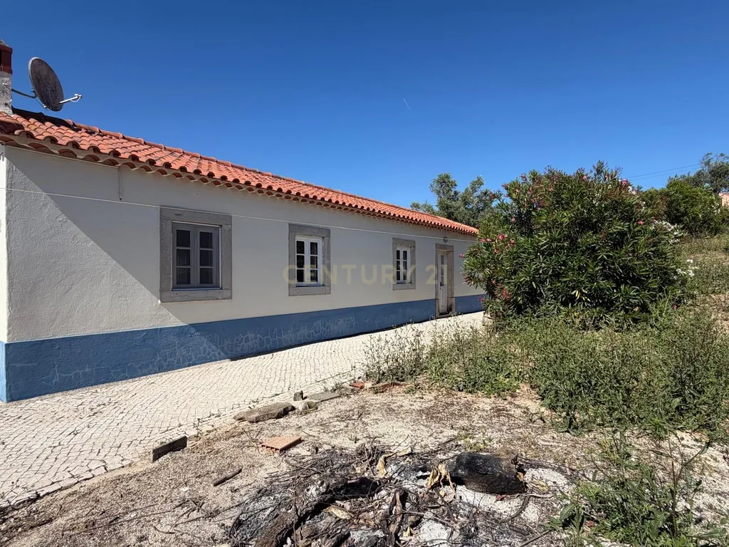 Moradia T2 em Carvalhal, Bombarral - Oportunidade Única - Image 5