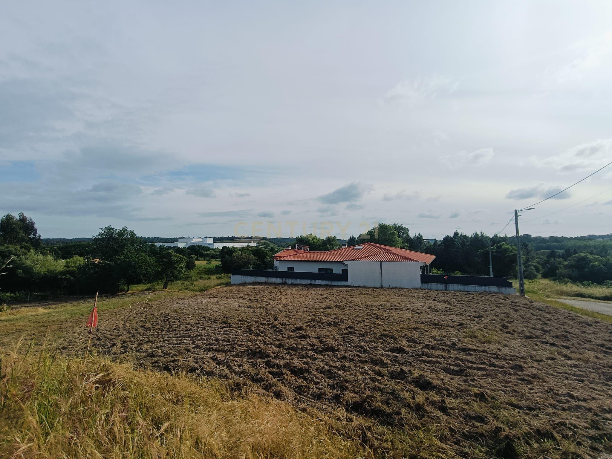 Fotografia 11 de Terreno Urbano em Oliveira do Bairro - 1048m² com Vista para Montanha