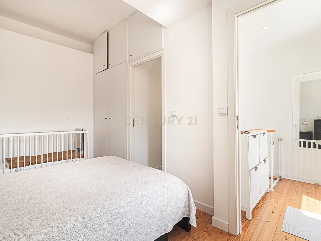 Moradia T2 Renovada em Fanhões – Conforto e Tranquilidade às Portas da Cidade - Image 23