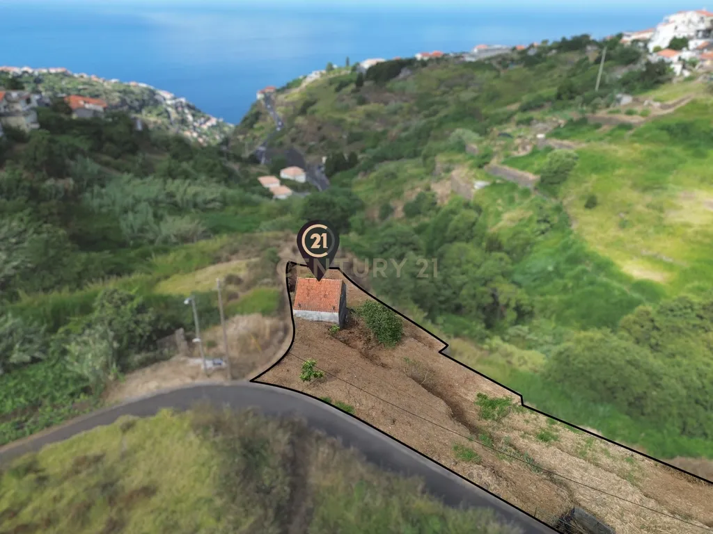 Terreno com Vista Mar Definitiva à Venda – Calheta, Madeira - Image 13