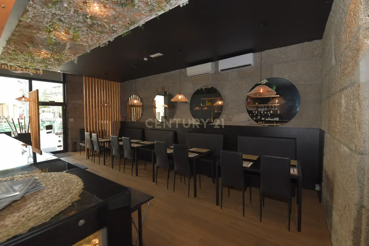Fotografia 3 de Restaurante, quase novo para trespasse, em zona turistica do centro da cidade de Chaves