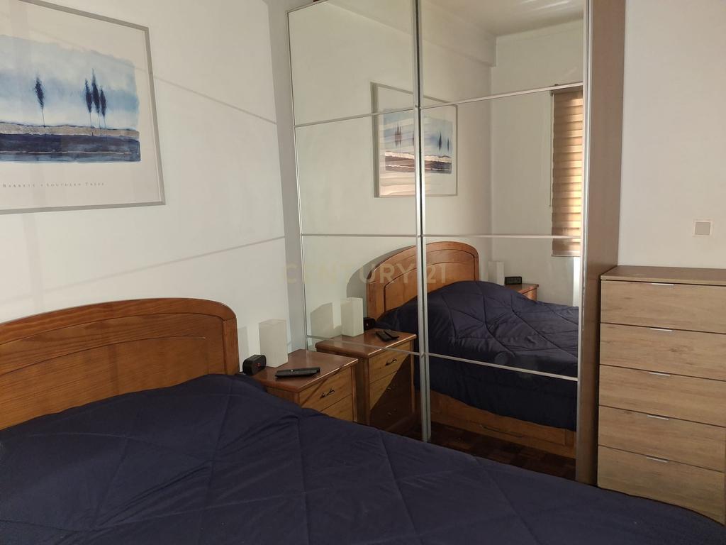 Apartamento Renovado em Seixal, Ideal para o Seu Novo Lar - Image 8