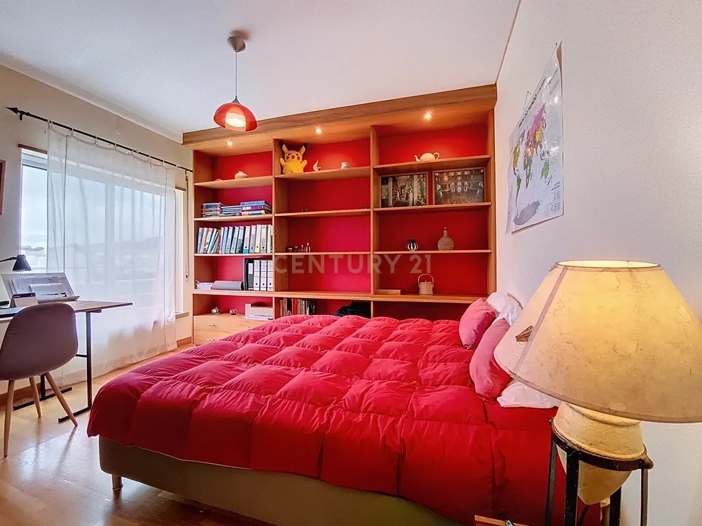 Apartamento T2 em Ponta Delgada com Garagem e Varanda - Image 16