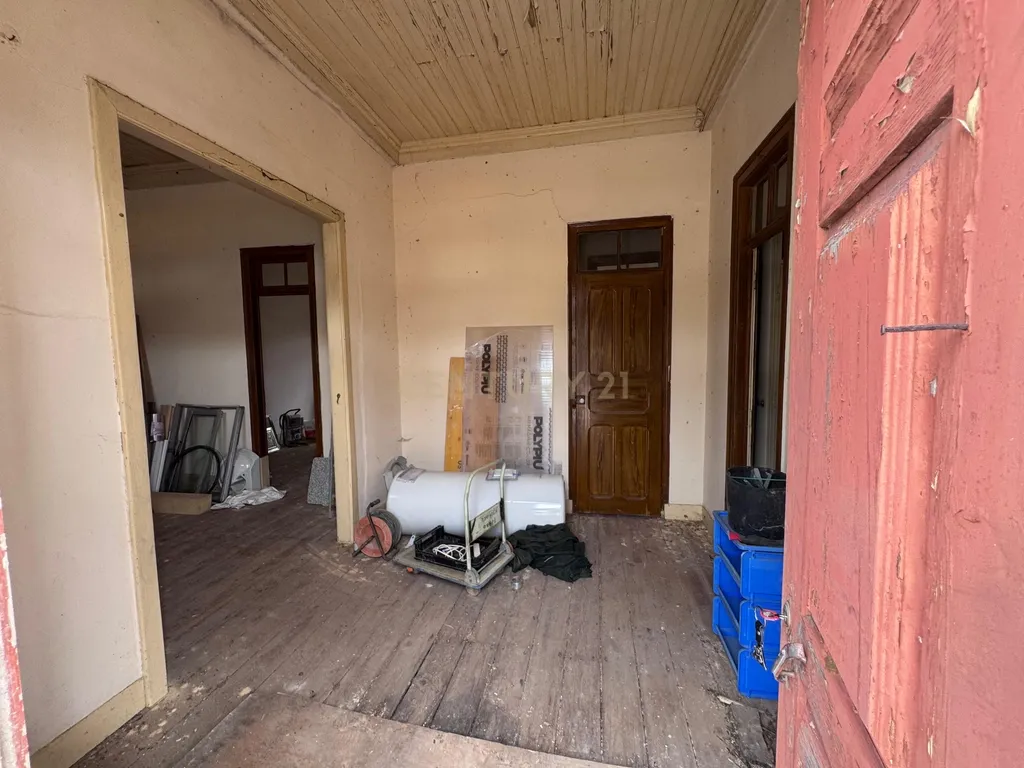 Moradia T6 para Recuperação - Zona Histórica - Albergaria dos Doze, Pombal - Image 19