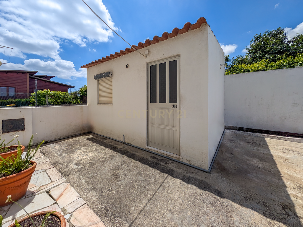 Pinhal Palmeira - Moradia Bifamiliar + Moradia T2 com Armazém em Terreno de 1.010 m² - Image 36