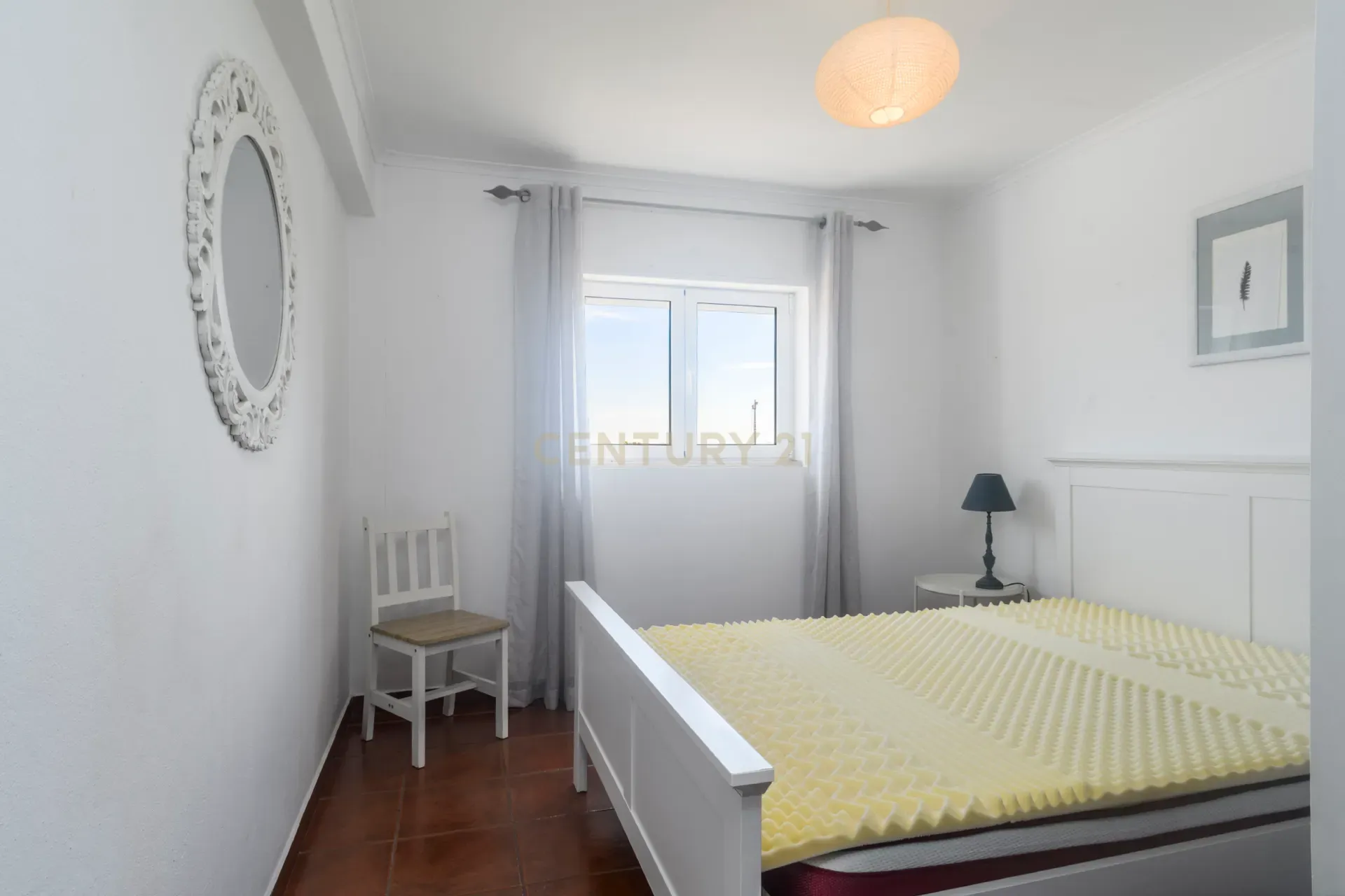Apartamento T3 para Arrendamento no Coração de Tavira - Image 7