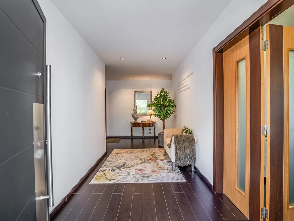 Moradia Moderna e Eficiente com 4 Quartos Próxima de Leiria - Image 3