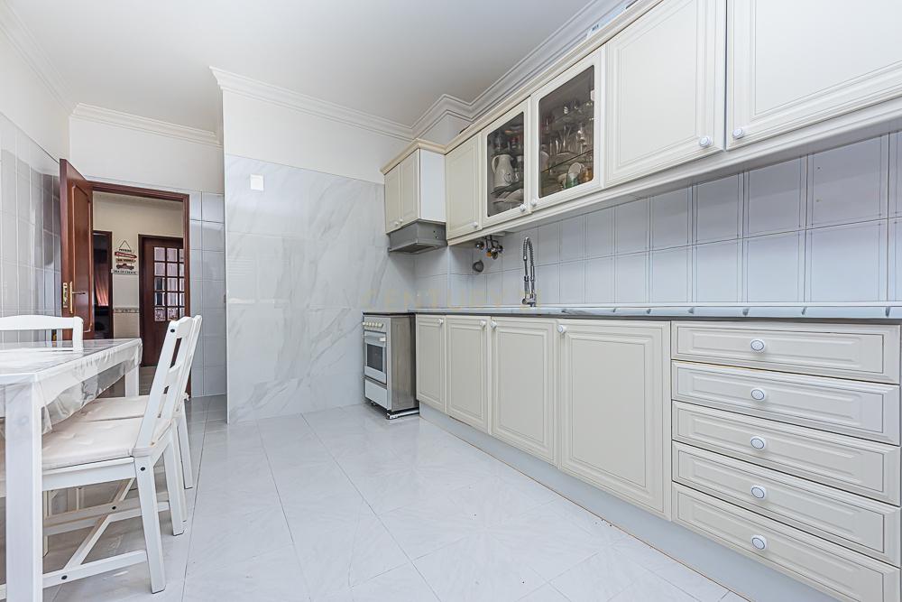 Apartamento T2 em Poço Mouro, Setúbal - Image 9