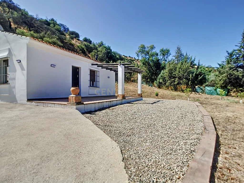 Se vende casa de campo en Coín - Image 2