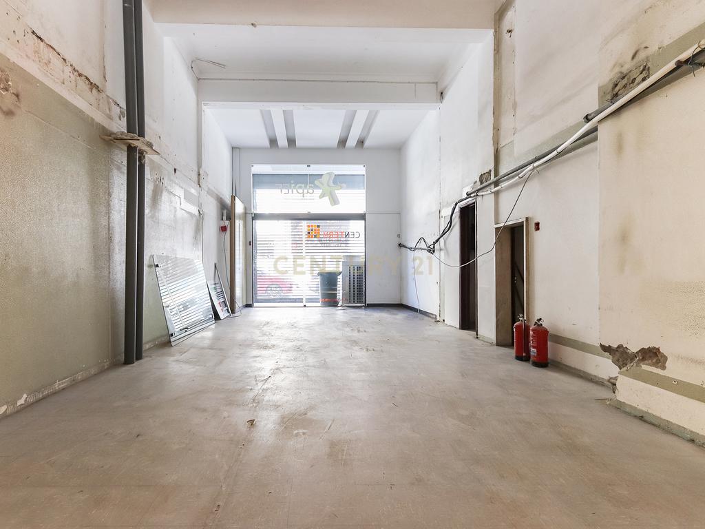 Serviços ou Habitação na Estefânia - Image 20