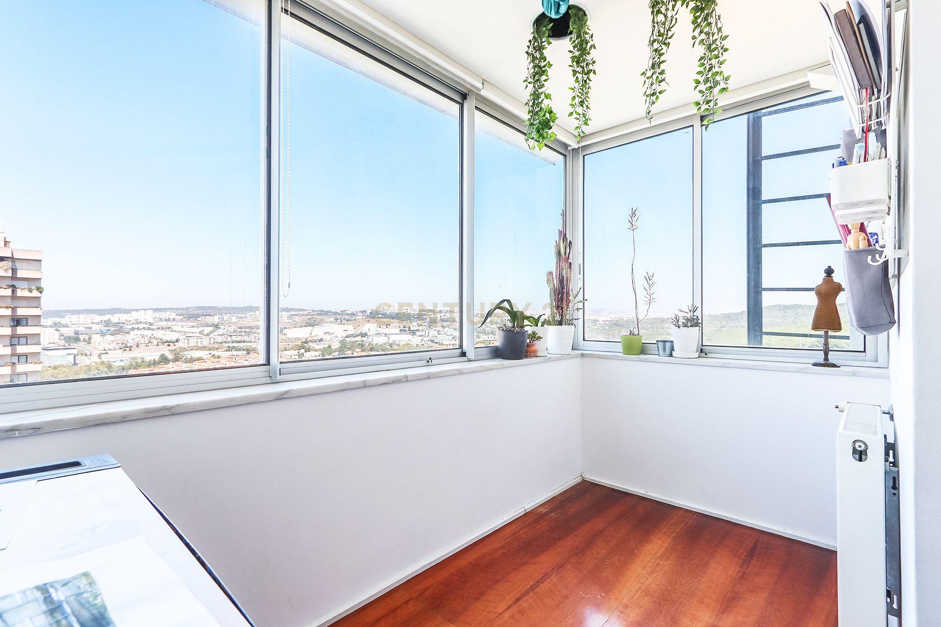 Exclusivo T5 de Luxo nas Torres do Restelo com Vista Panorâmica - Image 23