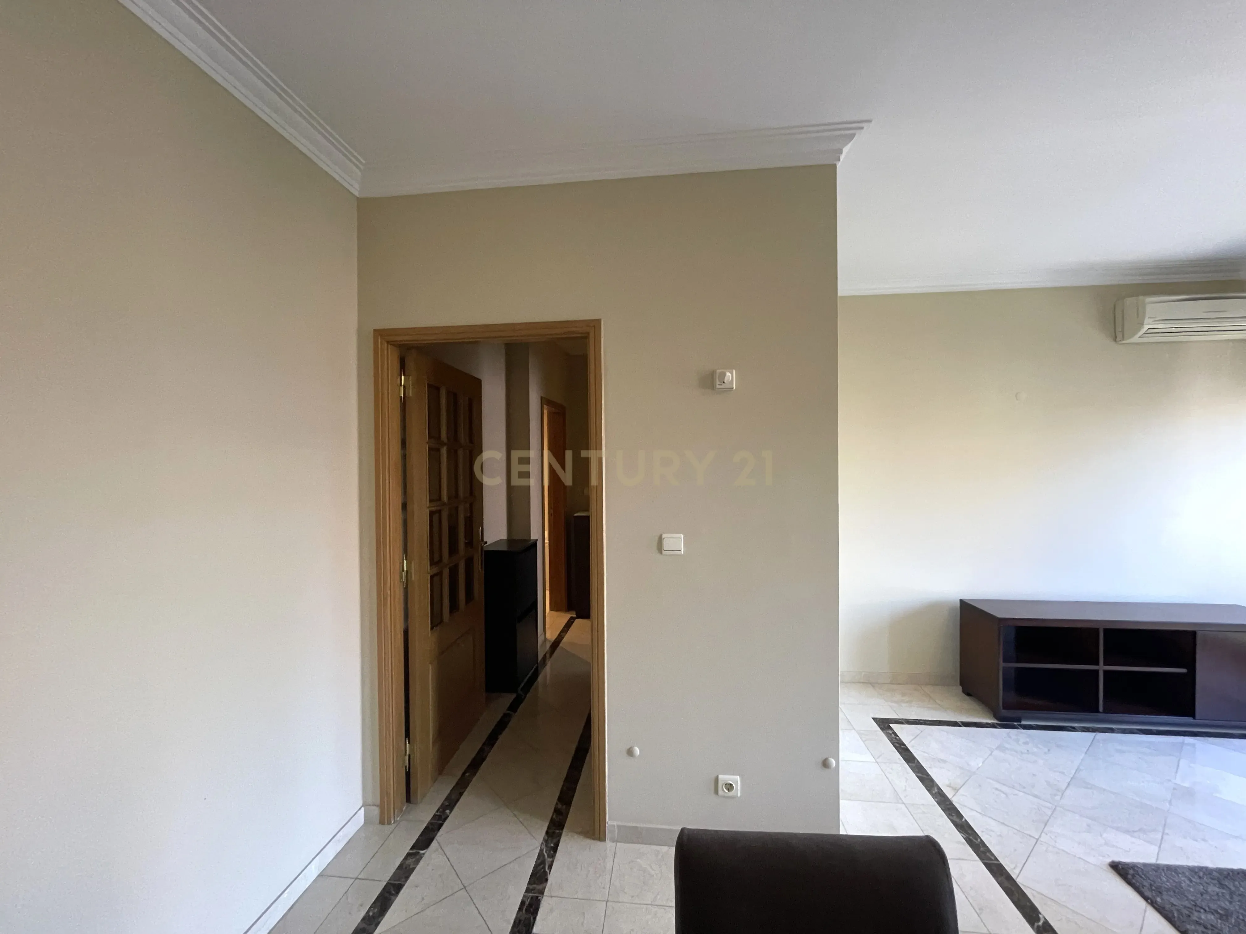T1 para Arrendamento em Telheiras – 88 m² com Box, Arrecadação e Excelentes Acabamentos - Image 5