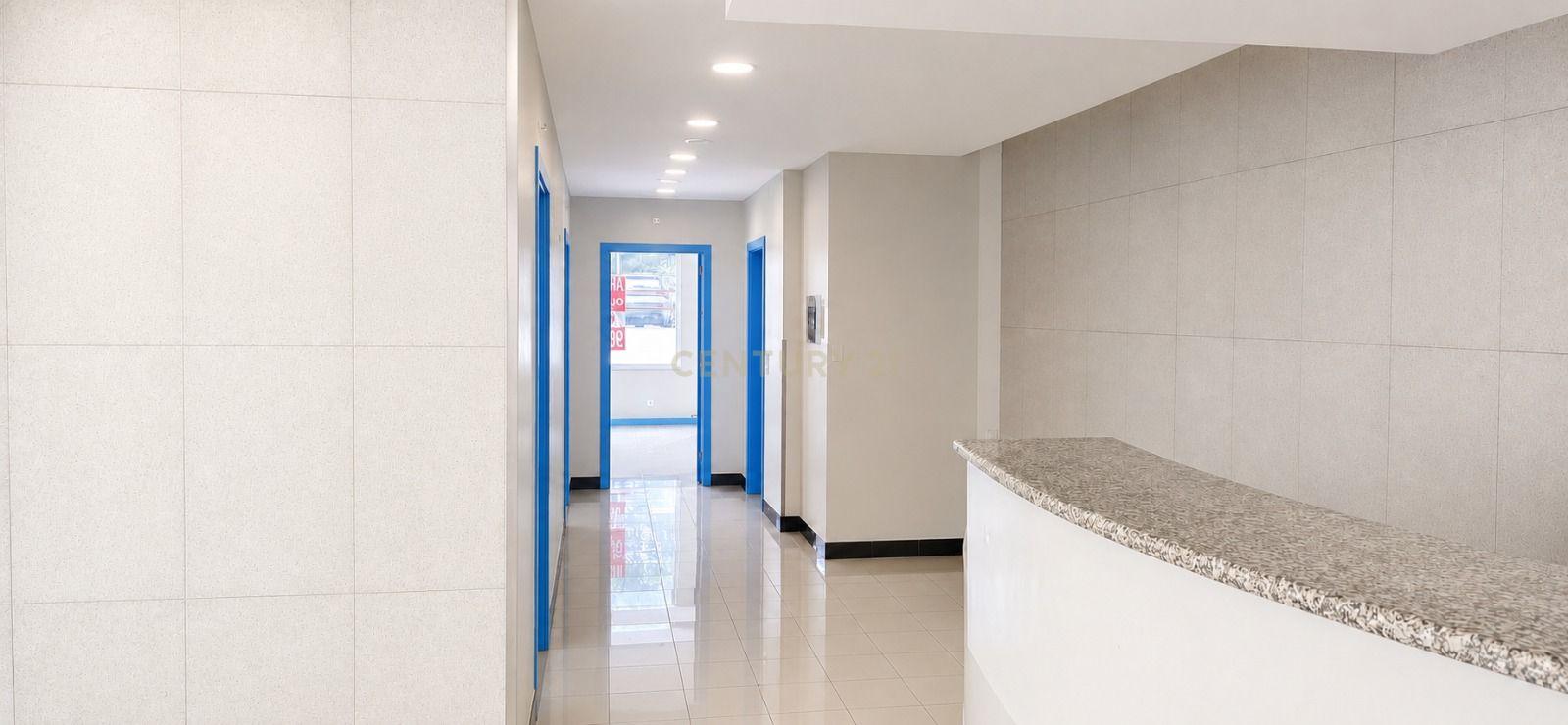 Fotografia 6 de Imóvel afeto a serviços c/ 592 m2 em S. Cosme, Gondomar