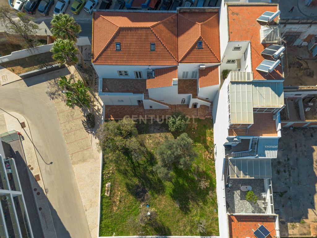 CASA PONTE VELHA – 2 CASAS TOTALMENTE RENOVADAS COM GRANDES JARDINS E VISTAS PANORÂMICAS - Image 7