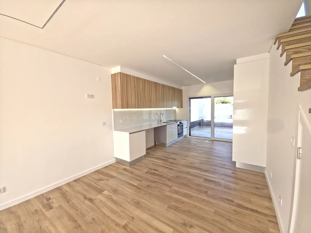 Moradia Nova T4 - Lourinhã - Image 8