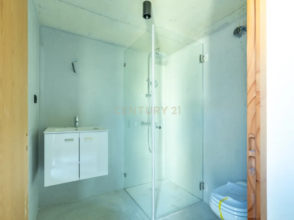 Moradia T6 com Projeto de Autor em Tróia/Comporta | Piscina, 3 Suites, Jardim Privado - Image 28