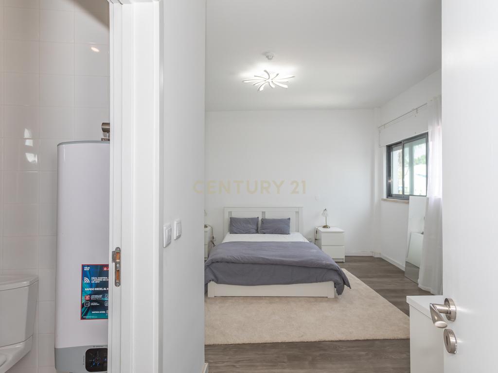 Moradia Isolada T3 no Condomínio Privado Palmela Village - Image 19