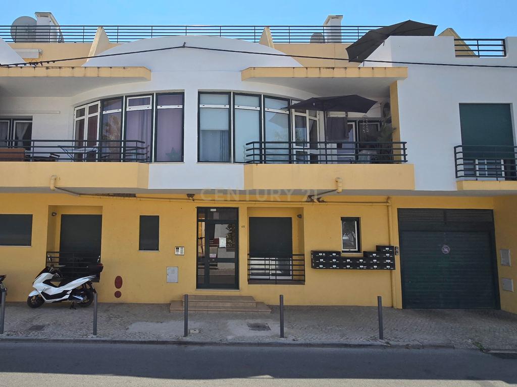 Apartamento T1 com Piscina, Terraço e Garagem | Arrendamento Anual | Santa Luzia, Tavira - Image 17