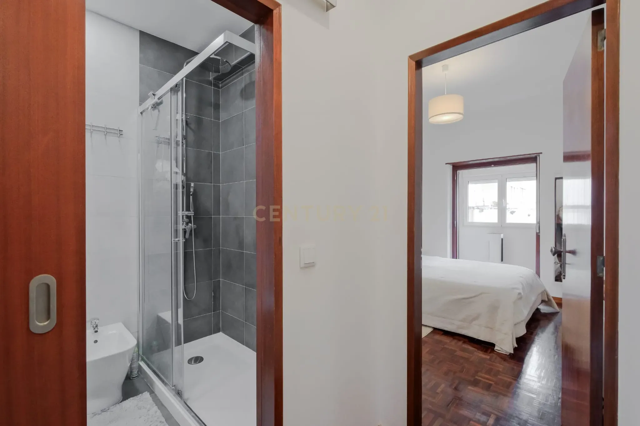 Apartamento T2 Remodelado em Tires - Image 19