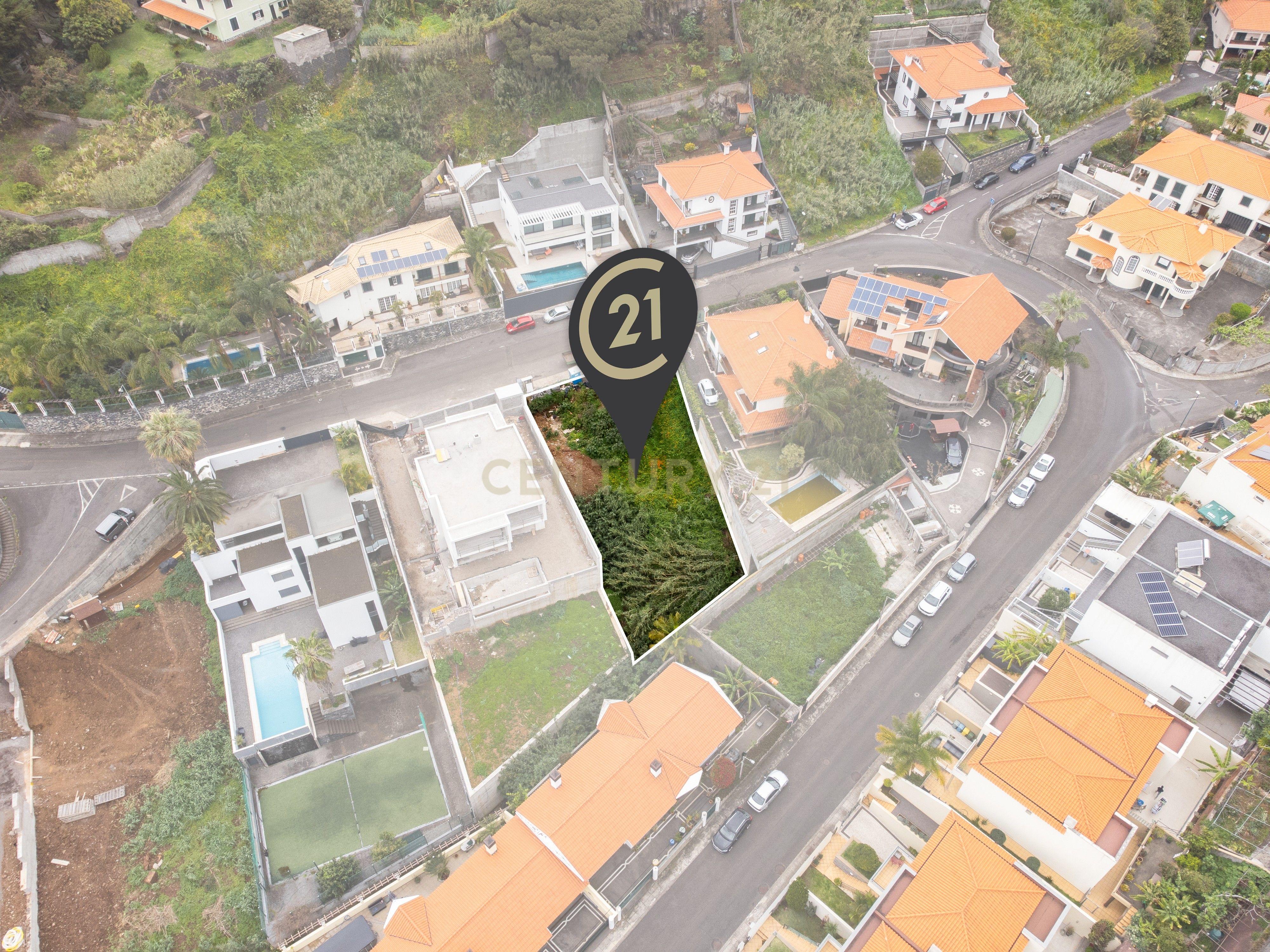 Land for sale in Funchal, Portugal — €250,000