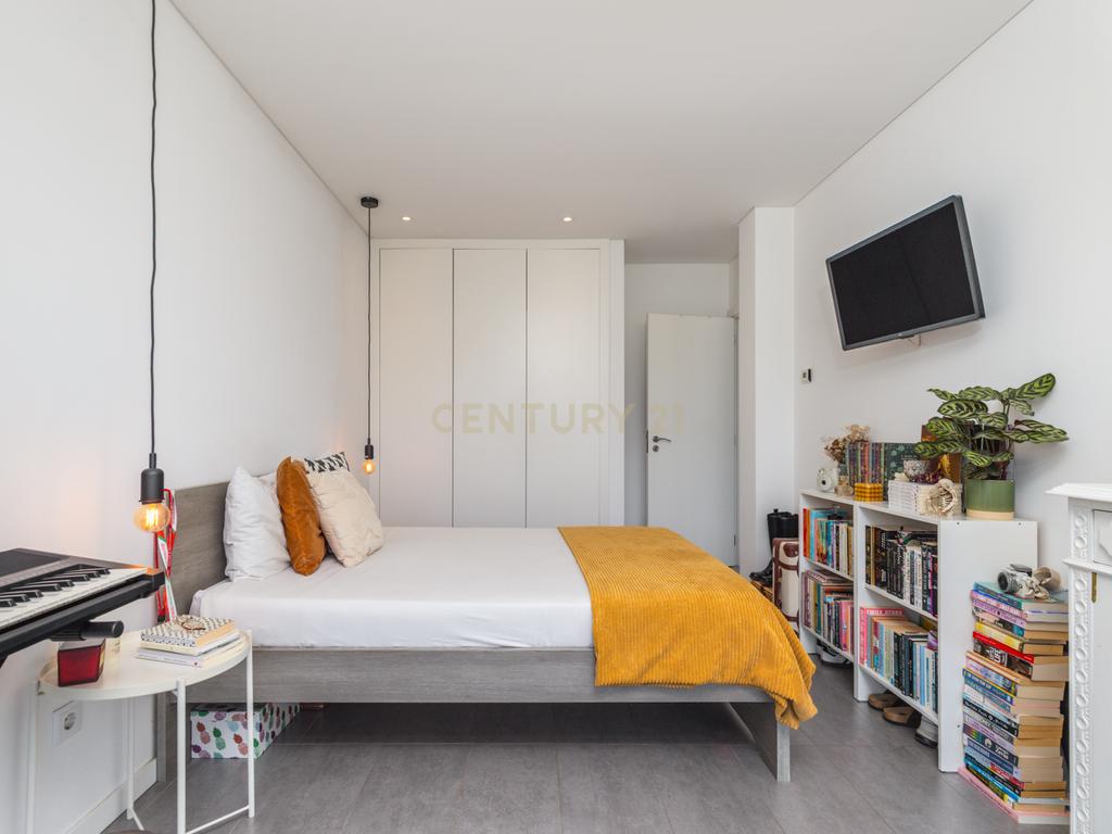 Casa Nova em Sesimbra (Castelo) com Piscina e Luxo - Image 25