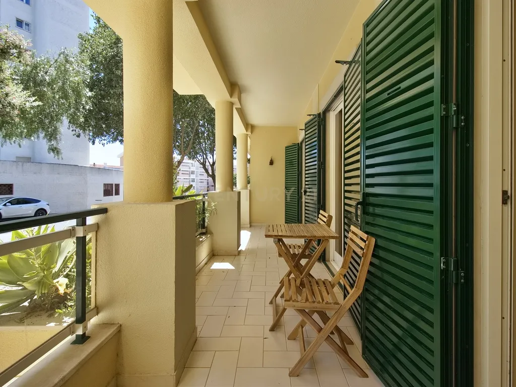 T2 Parede (Buzano) com terraço para arrendar mobilado. - Image 10