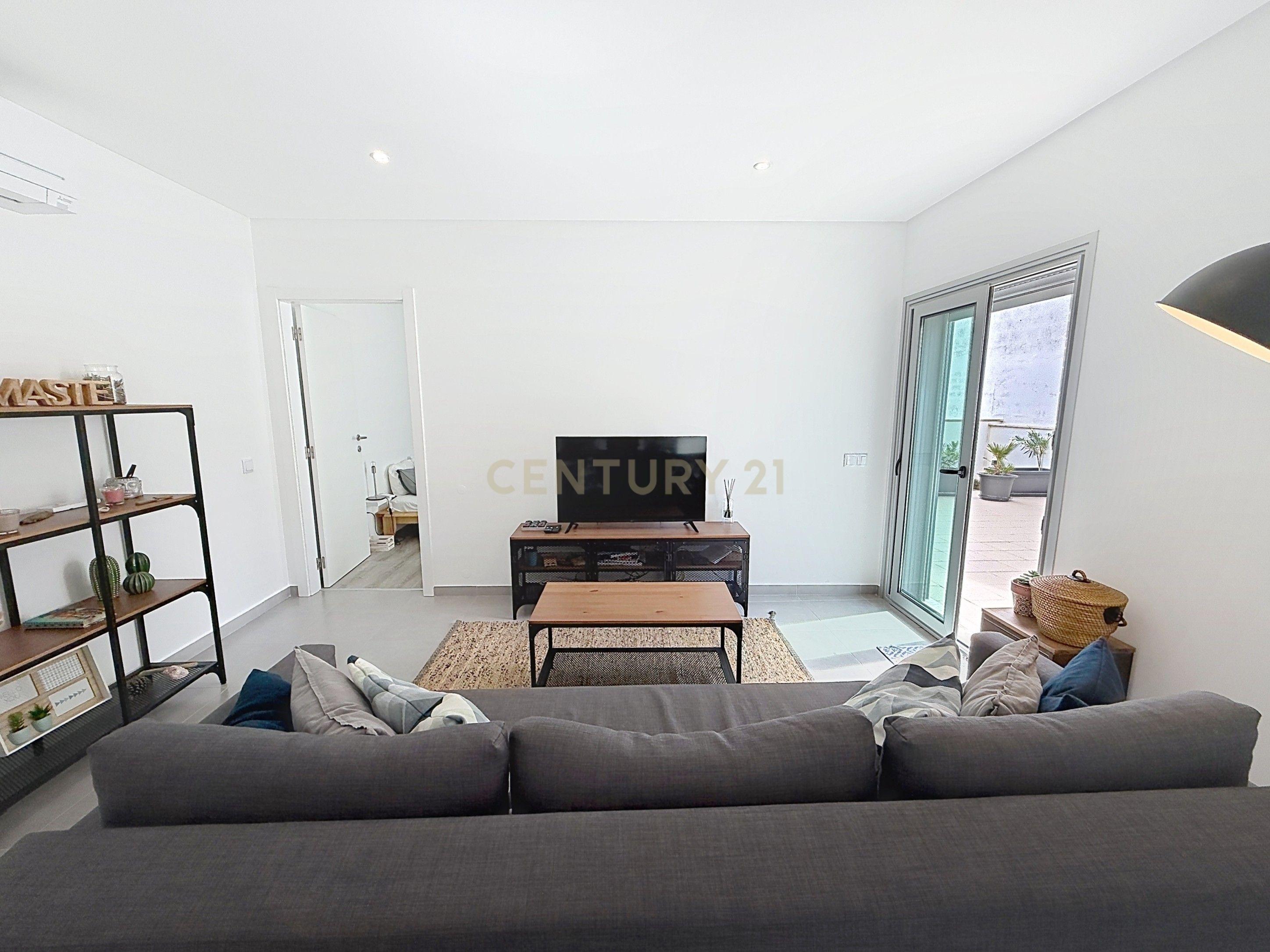 Fotografia 4 de Apartamento T2 em Nazaré, Leiria - Oportunidade Única!