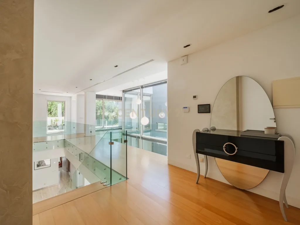 Moradia de luxo contemporânea com 6 suítes na Quinta da Marinha, Cascais - Image 16
