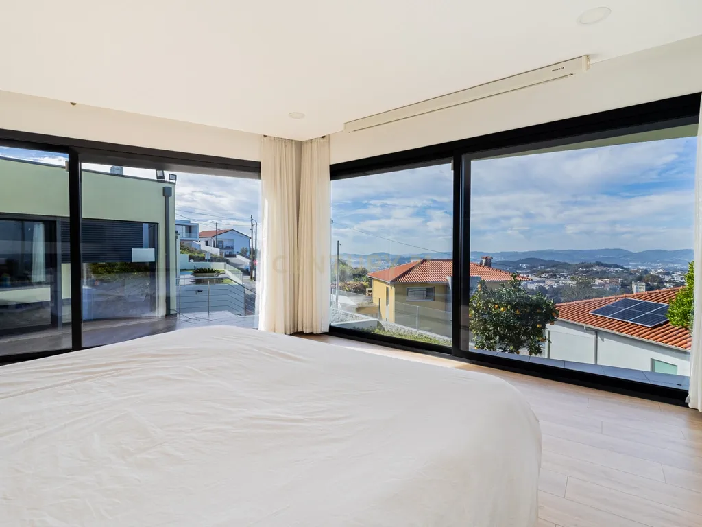 Moradia T3 Térrea com Piscina em Mesão Frio - Guimarães - Image 12