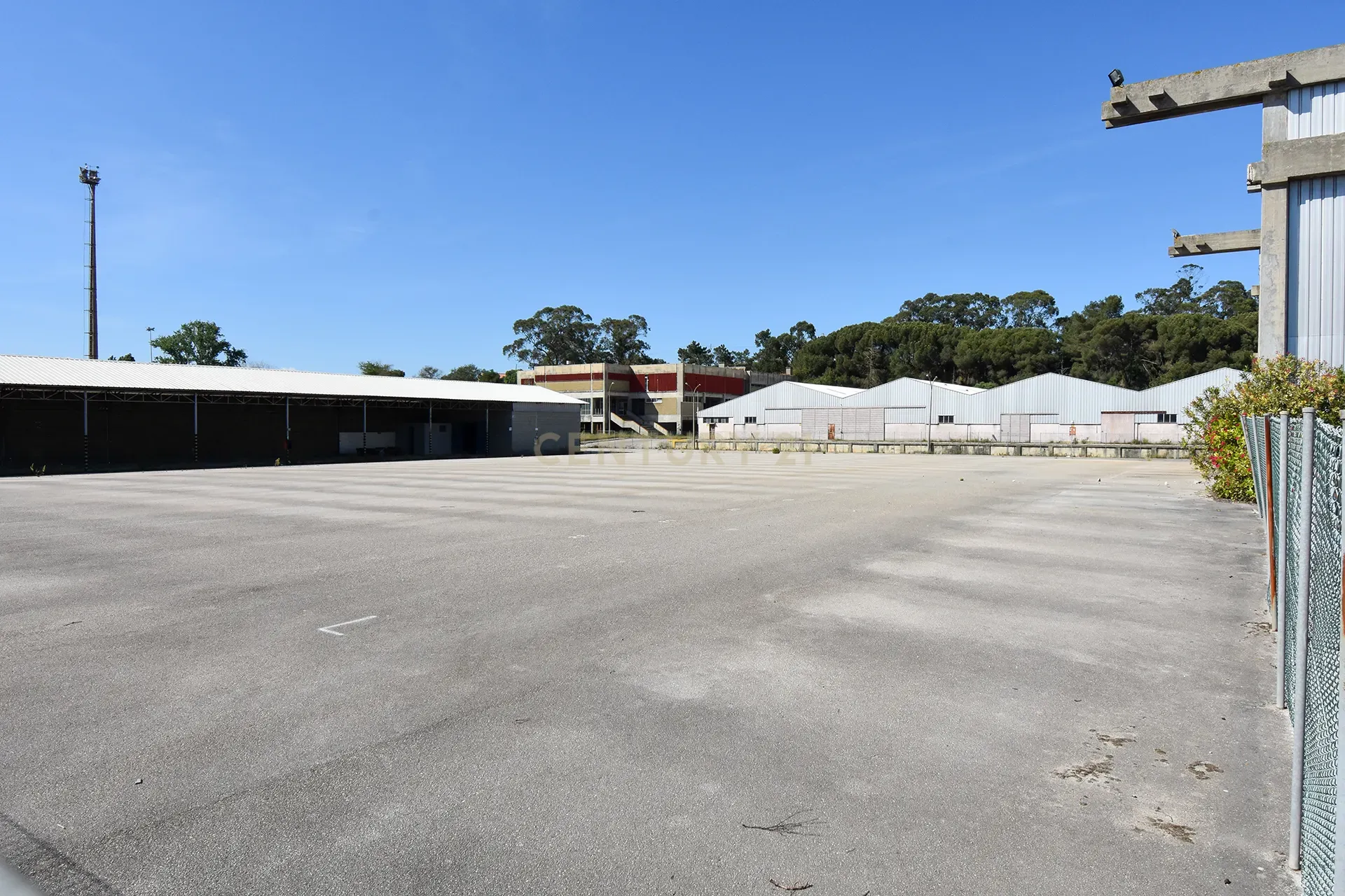 Armazém 10.000m2 Setúbal - Image 8