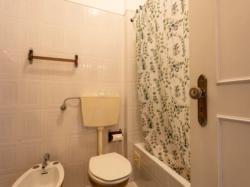 ** APARTAMENTO T2 NA AMADORA, PERTO DO METRO E DO COMBOIO ** - Image 16