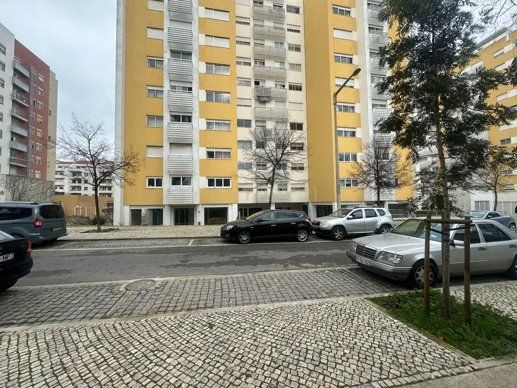 Arrendamento T2 Penha de França - Lisboa - Image 23