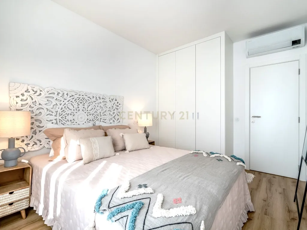 Apartamento T1 Renovado no Centro Histórico de Albufeira, a 100 metros da Praia - Image 14