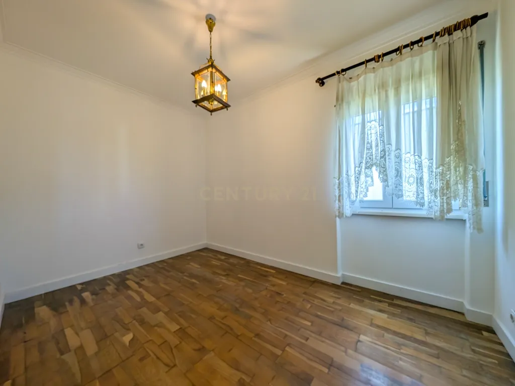 Pinhal Palmeira - Moradia Bifamiliar + Moradia T2 com Armazém em Terreno de 1.010 m² - Image 14