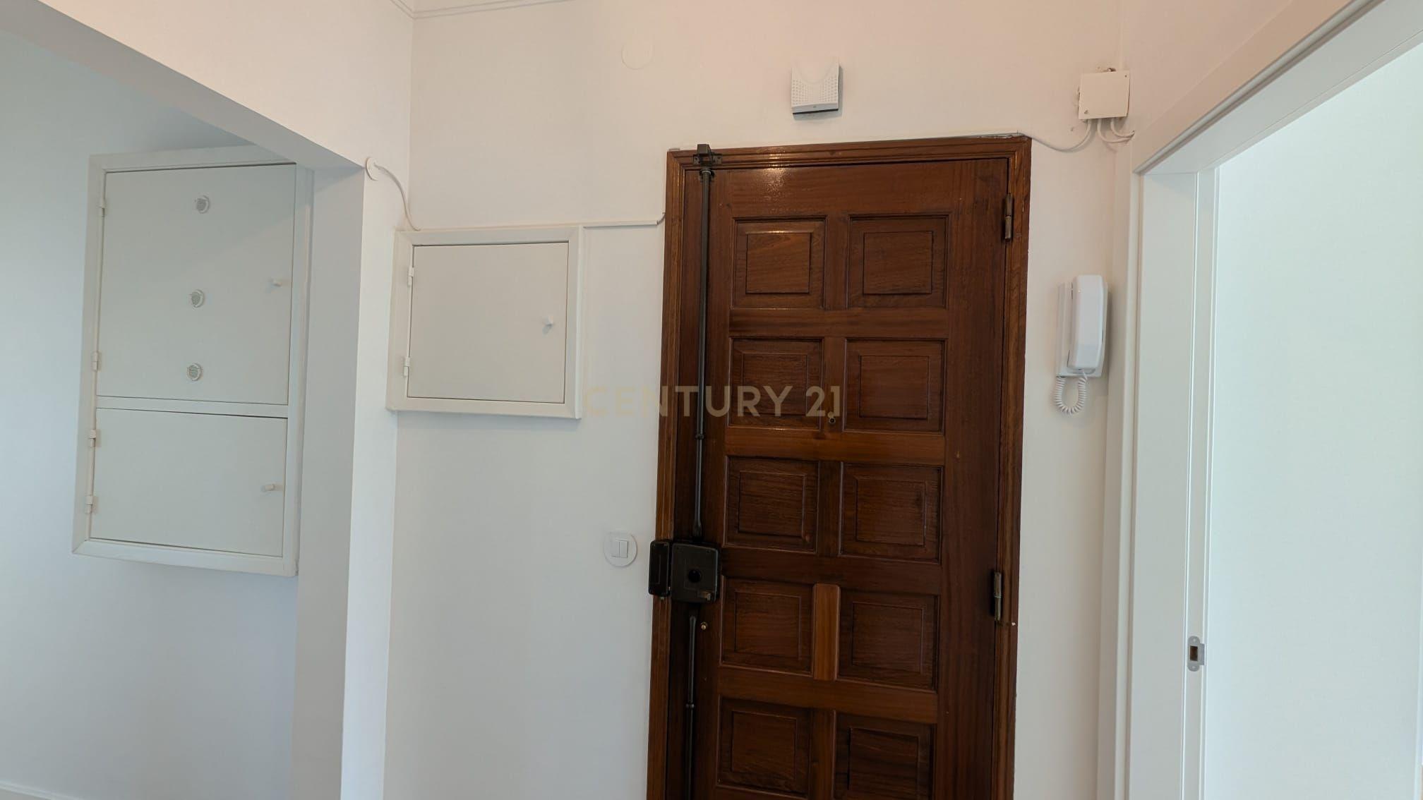 T2 para arrendamento na Ajuda, com vista rio - Image 18