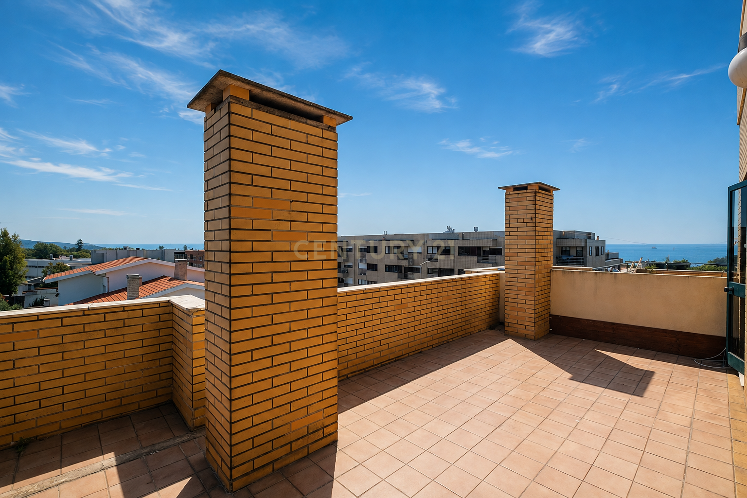 Fotografia 5 de Apartamento T3 com Terraço, Vista Mar e Garagem Box em Arcozelo – Vila Nova de Gaia