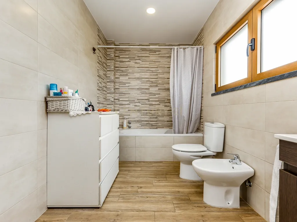 Moradia T4 Isolada Duplex com Box em Adroana, Alcabideche - Image 26