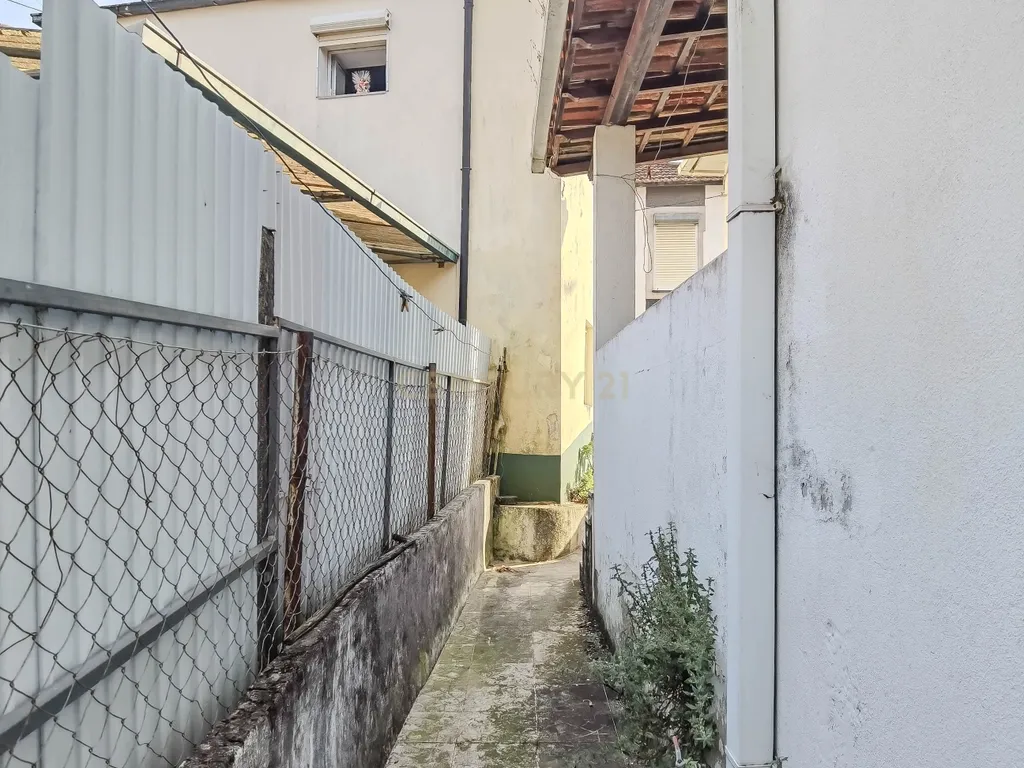 Moradia T2, térrea - Oliveira de Douro, Vila Nova de Gaia - Image 17