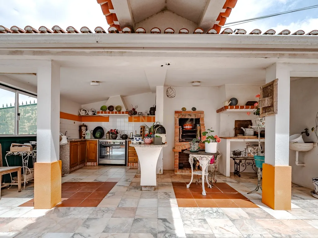 Moradia de sonho com Piscina, 7 Divisões e com Terreno 8461 m2 – Excelente Localização, a 40 minutos de Lisboa ! - Image 39